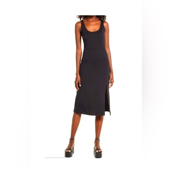 Open Edit Dresses & Skirts - Open Edit Black Scoop Neck Midi Dress Size S